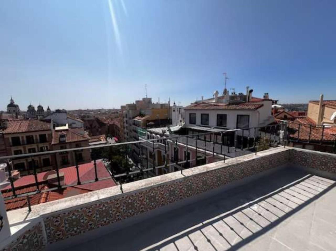 Apartamentos El Tiempo Madrid Esterno foto