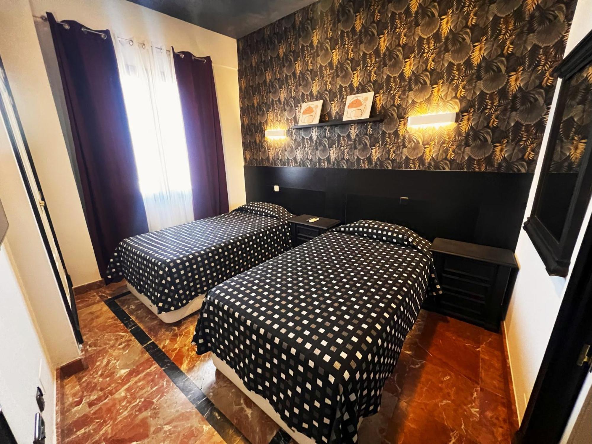 Apartamentos El Tiempo Madrid Esterno foto