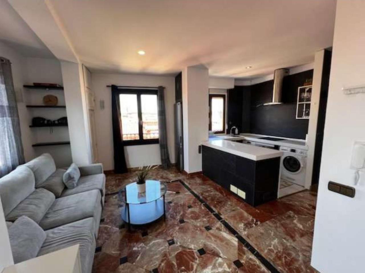 Apartamentos El Tiempo Madrid Esterno foto
