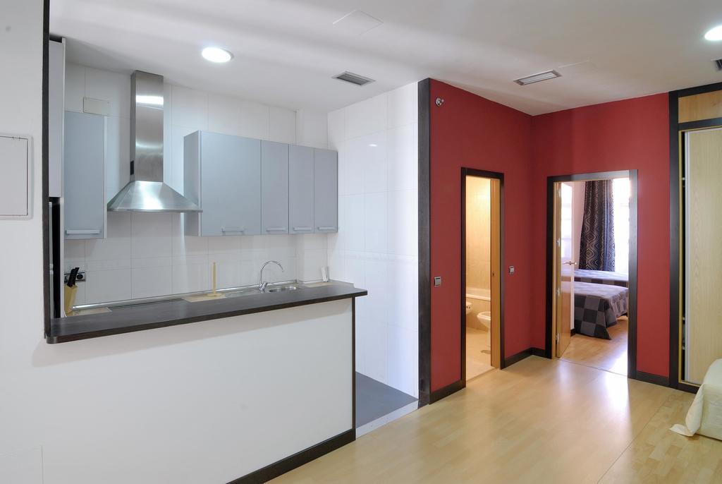 Apartamentos El Tiempo Madrid Esterno foto