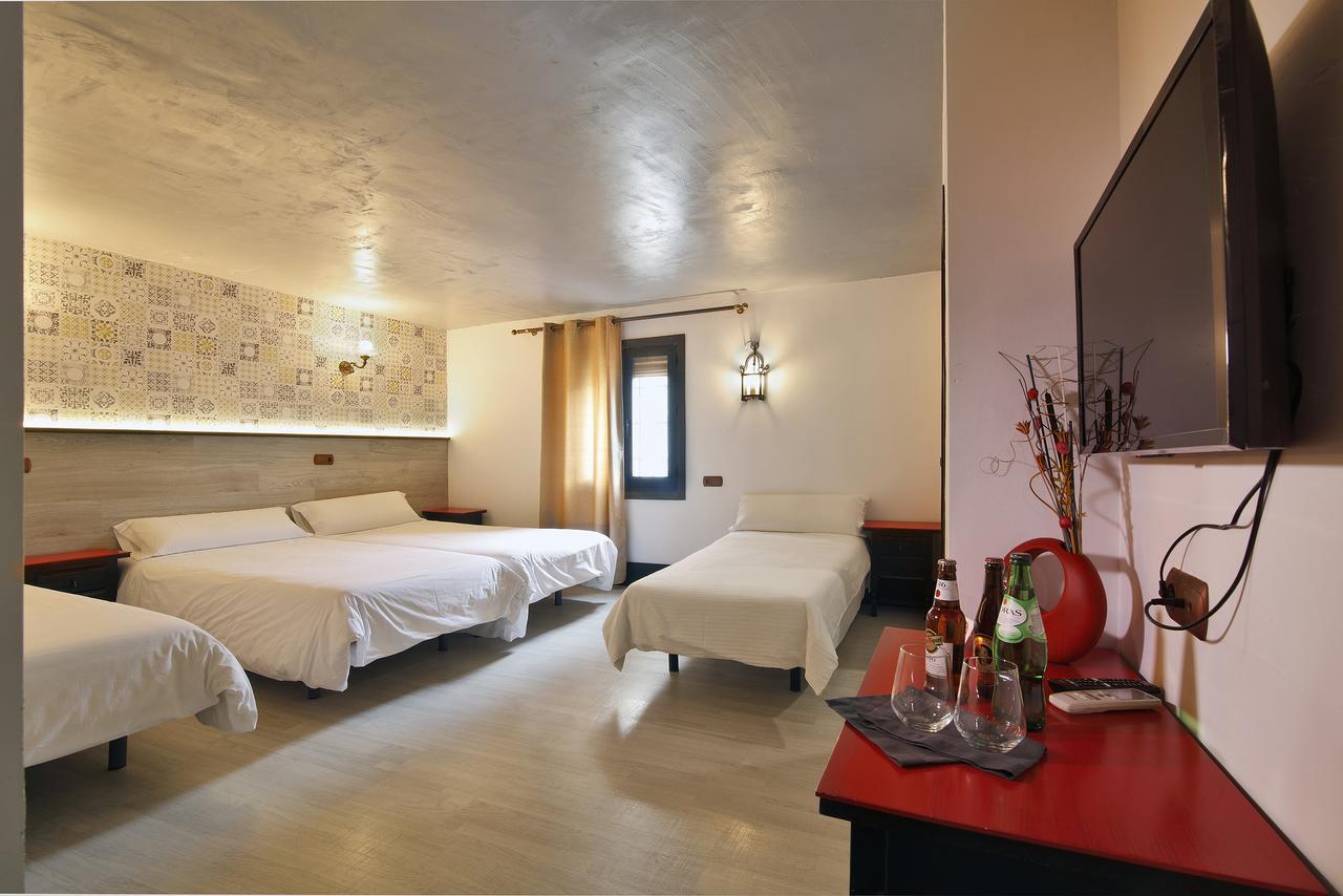 Apartamentos El Tiempo Madrid Esterno foto
