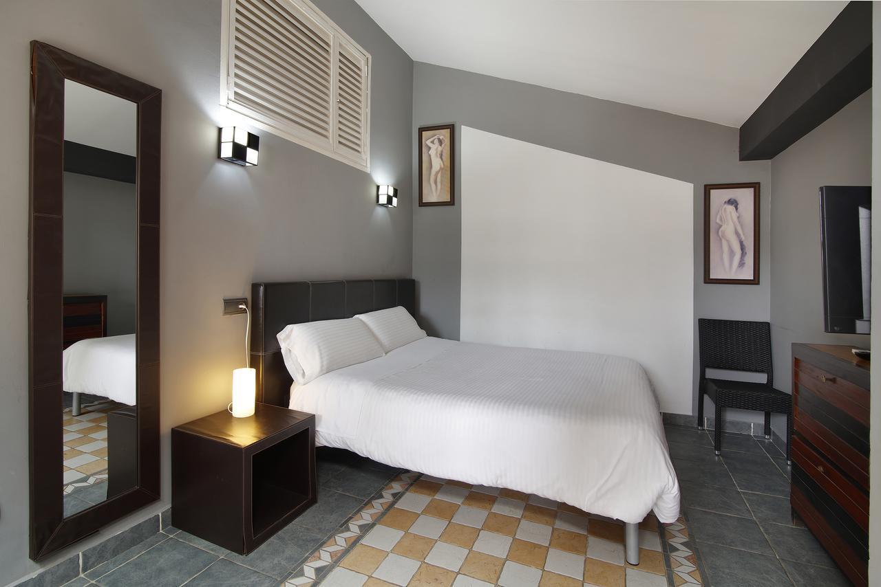 Apartamentos El Tiempo Madrid Esterno foto