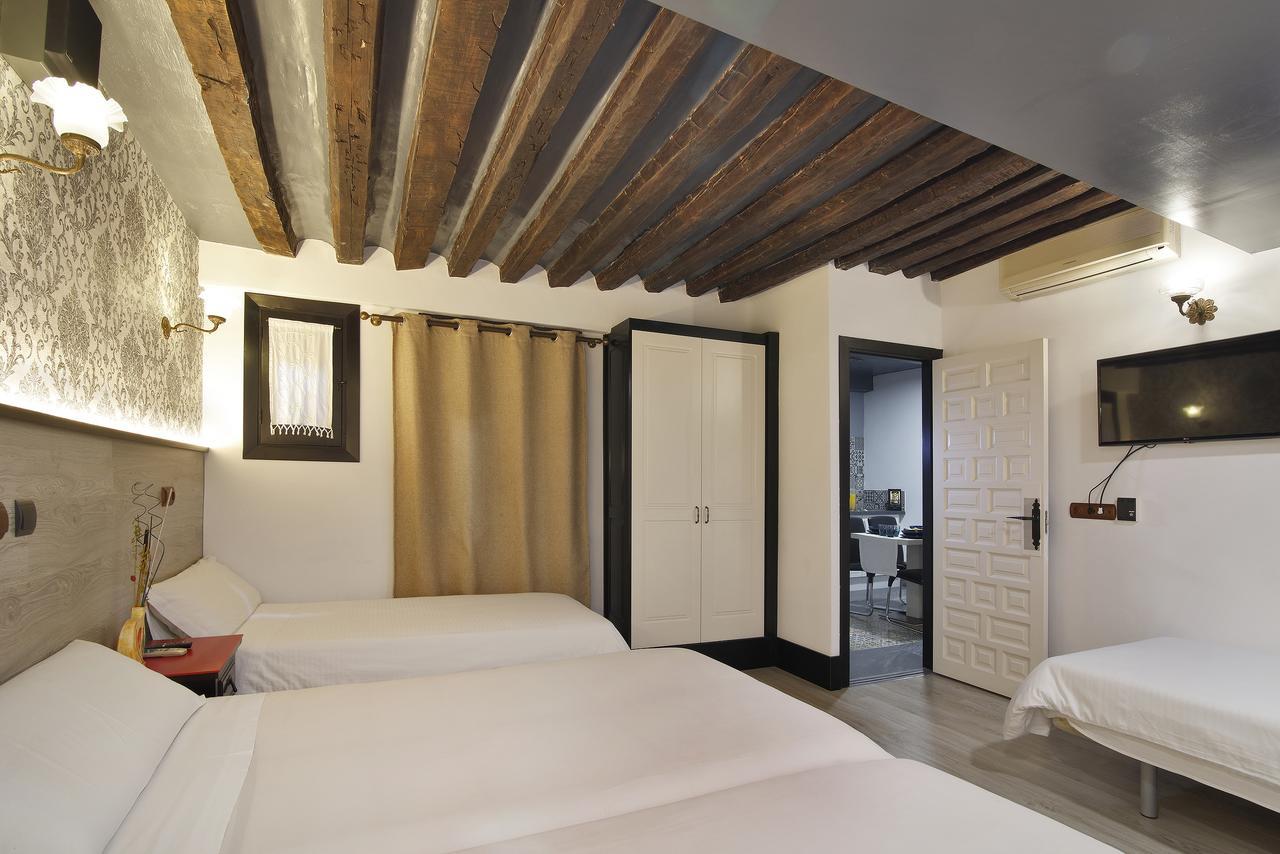 Apartamentos El Tiempo Madrid Esterno foto