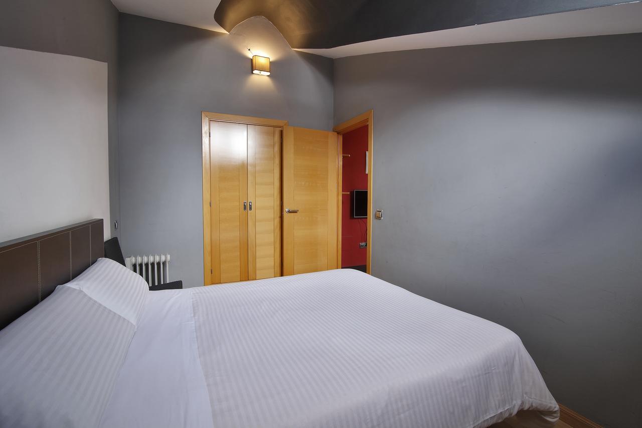 Apartamentos El Tiempo Madrid Esterno foto