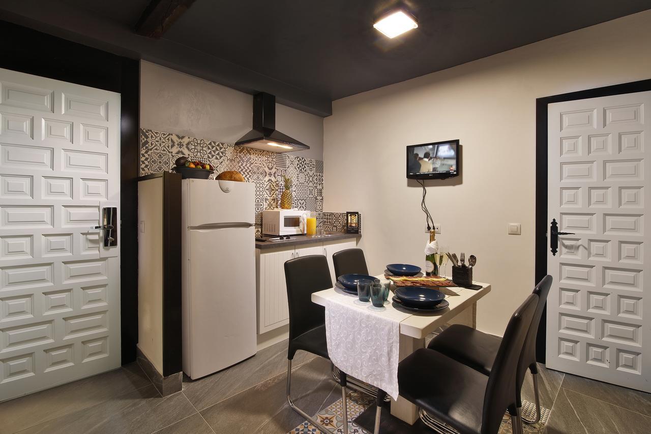 Apartamentos El Tiempo Madrid Esterno foto