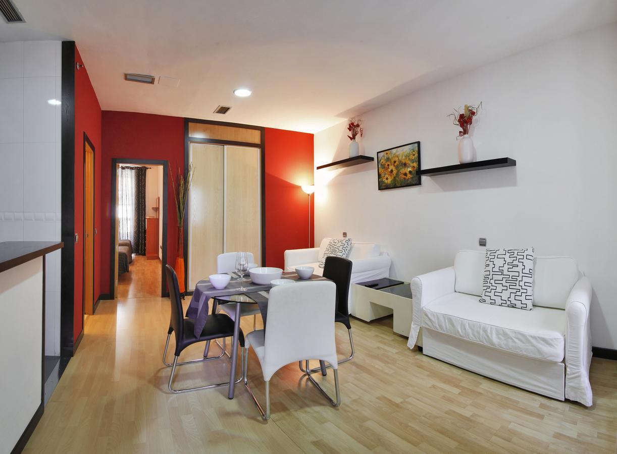 Apartamentos El Tiempo Madrid Esterno foto