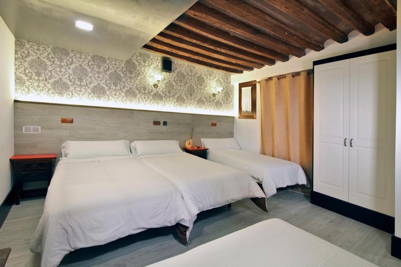 Apartamentos El Tiempo Madrid Esterno foto